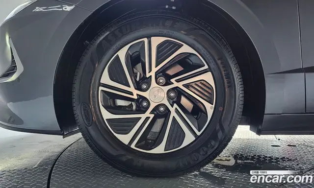 Hyundai Sonata 2022 2.0 автомат (гидро), миниатюра 5 Hyundai Sonata 2022 2.0 автомат (гидро), миниатюра 5