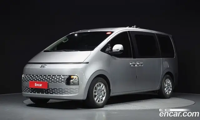 Hyundai Staria, 2022, 35 195 км