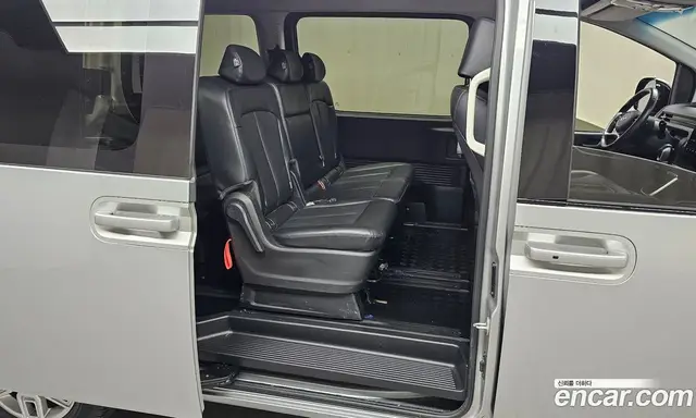 Hyundai Staria 2022 2.2 автомат (гидро), миниатюра 12