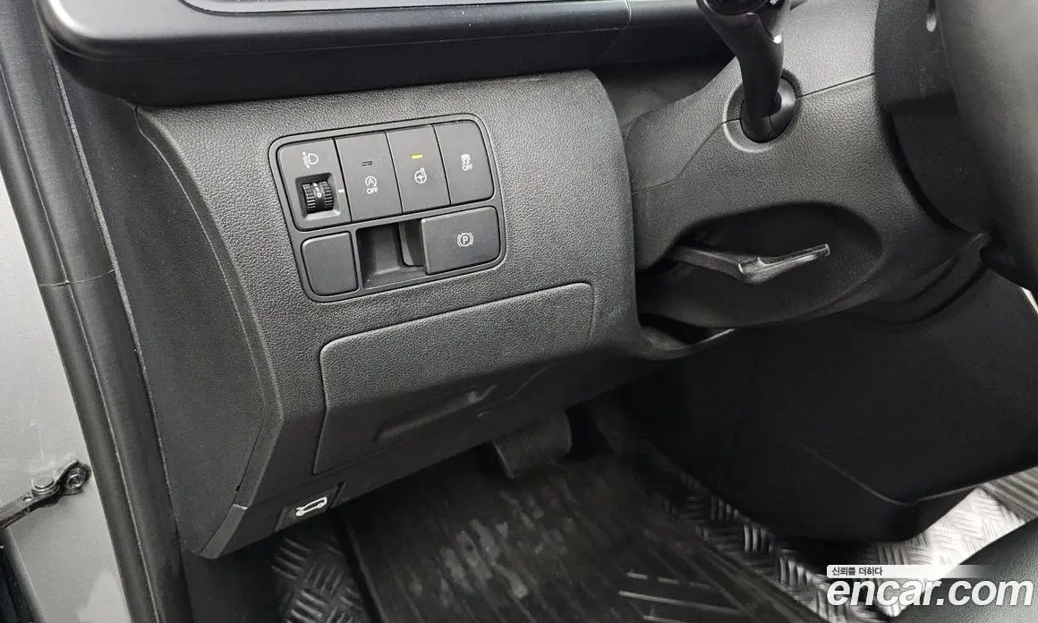 Hyundai Staria 2022 2.2 автомат (гидро), фото 14