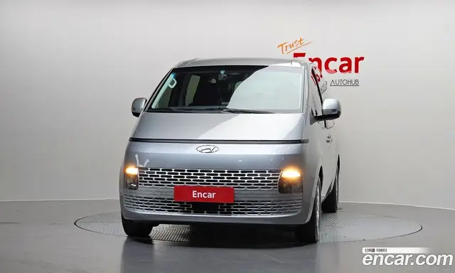 Hyundai Staria 2022 2.2 автомат (гидро), миниатюра 3