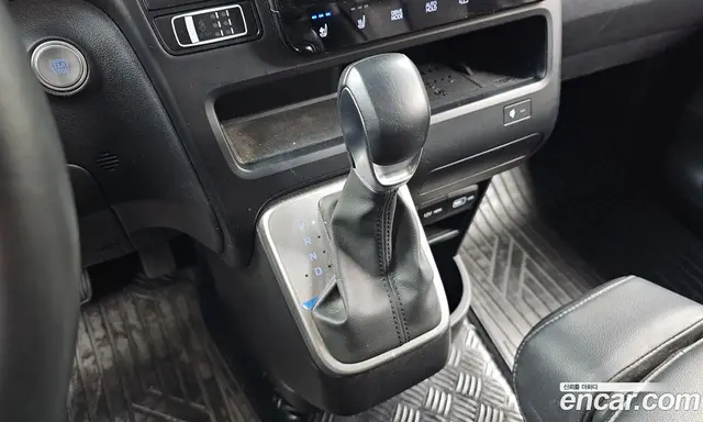 Hyundai Staria 2022 2.2 автомат (гидро), миниатюра 9