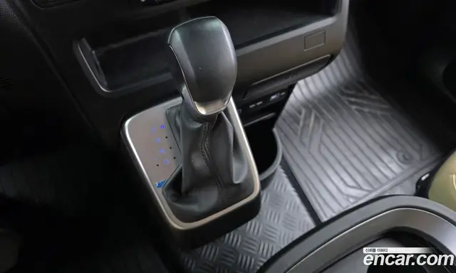 Hyundai Staria 2023 3.5 автомат (гидро), миниатюра 12