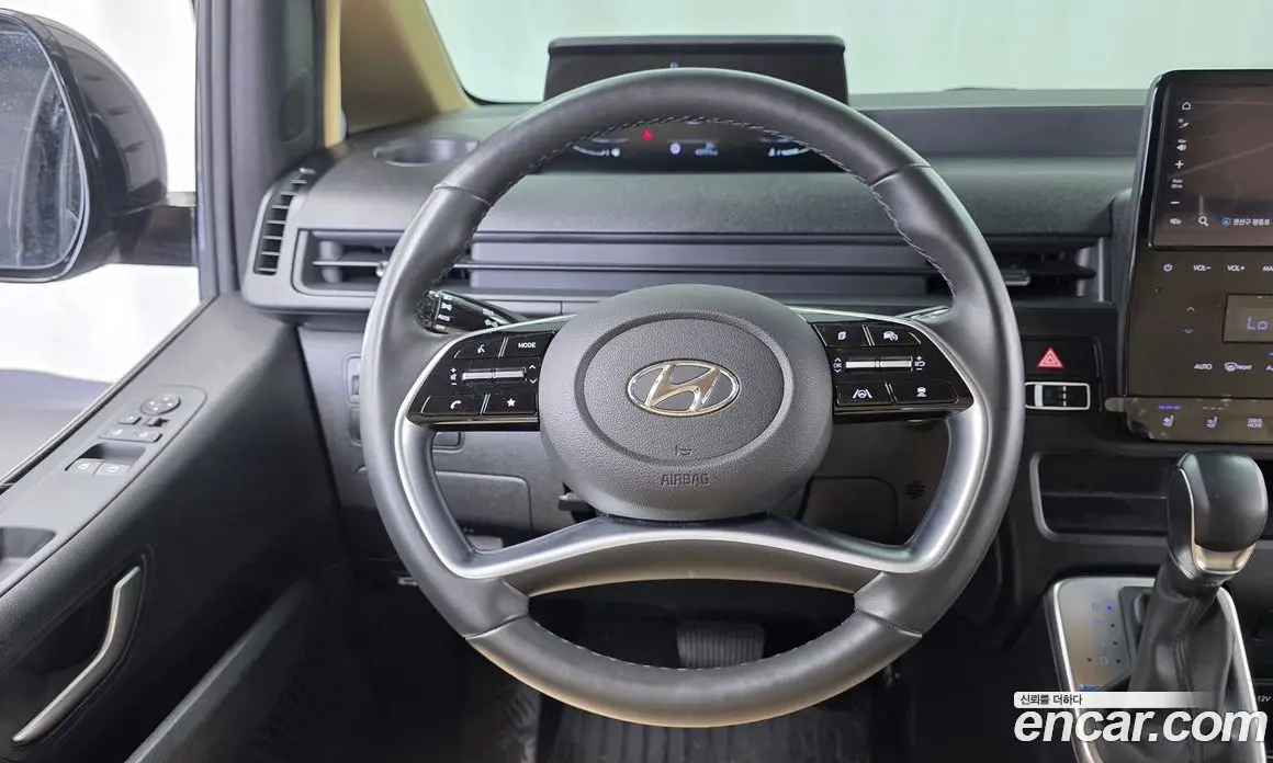 Hyundai Staria 2023 3.5 автомат (гидро), фото 18 Hyundai Staria 2023 3.5 автомат (гидро), фото 18