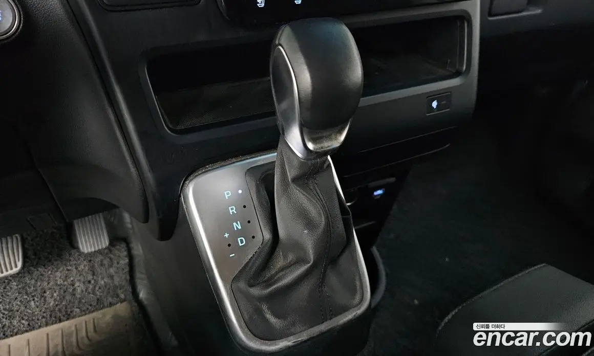 Hyundai Staria 2025 3.5 автомат (гидро), фото 11 Hyundai Staria 2025 3.5 автомат (гидро), фото 11