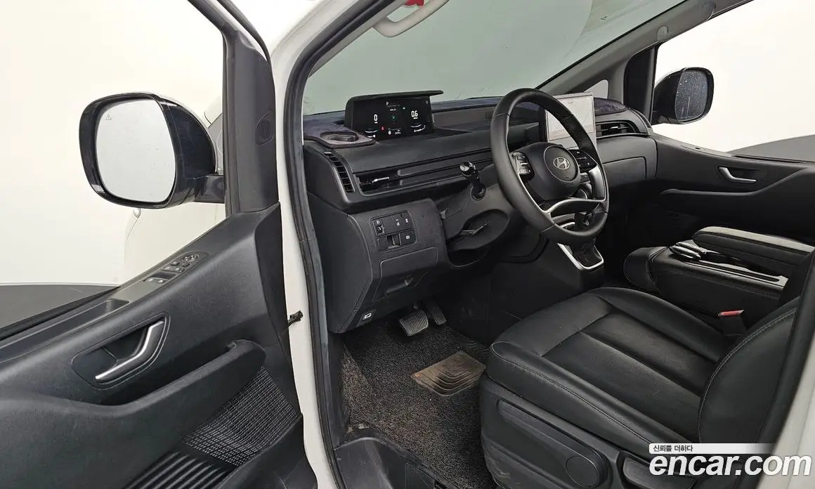 Hyundai Staria 2025 3.5 автомат (гидро), фото 12 Hyundai Staria 2025 3.5 автомат (гидро), фото 12