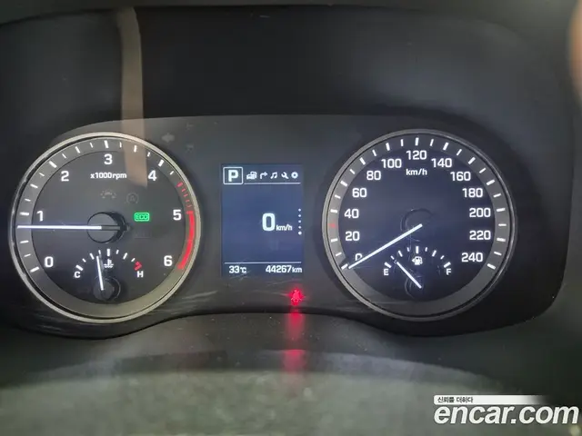 Hyundai Tucson 2016 2.0 автомат (гидро), миниатюра 11
