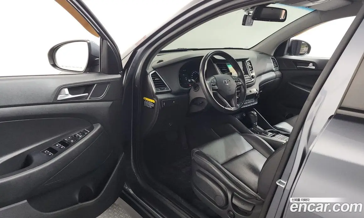 Hyundai Tucson 2016 2.0 автомат (гидро), фото 13
