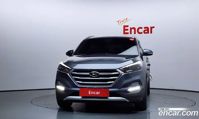 Hyundai Tucson 2016 2.0 автомат (гидро), миниатюра 3