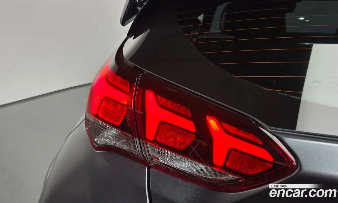 Hyundai Veloster 2019 1.6 автомат (гидро), фото 9