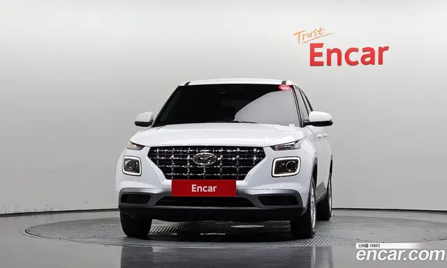 Hyundai Venue 2022 1.6 автомат (гидро), миниатюра 3