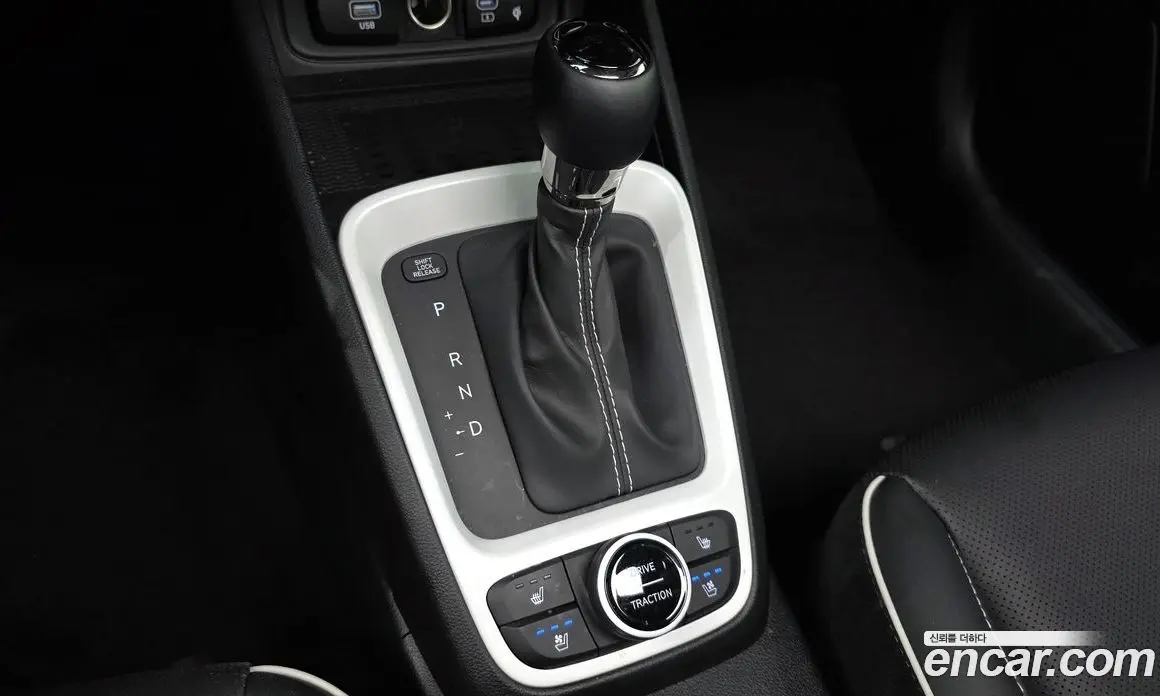Hyundai Venue 2025 1.6 автомат (гидро), фото 12 Hyundai Venue 2025 1.6 автомат (гидро), фото 12
