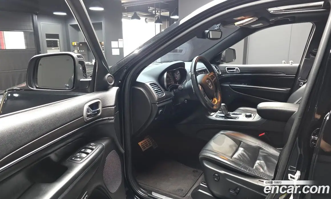 Jeep Cherokee 2018 3.6 автомат (гидро), фото 13