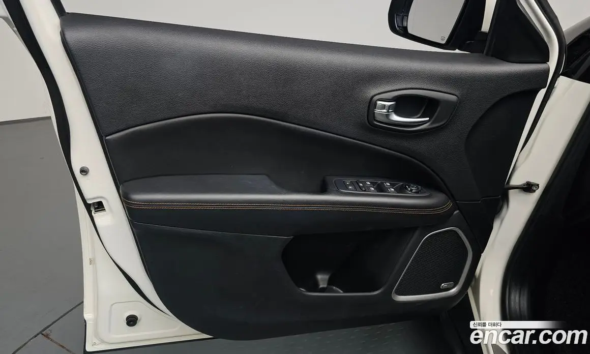 Jeep Compass 2019 2.4 автомат (гидро), фото 13