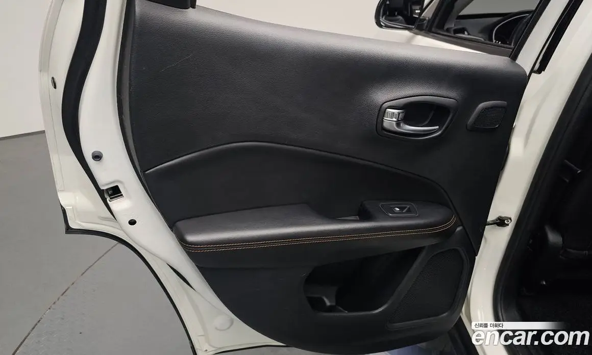 Jeep Compass 2019 2.4 автомат (гидро), фото 14