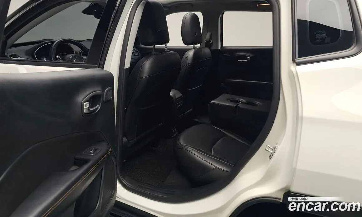 Jeep Compass 2019 2.4 автомат (гидро), фото 15