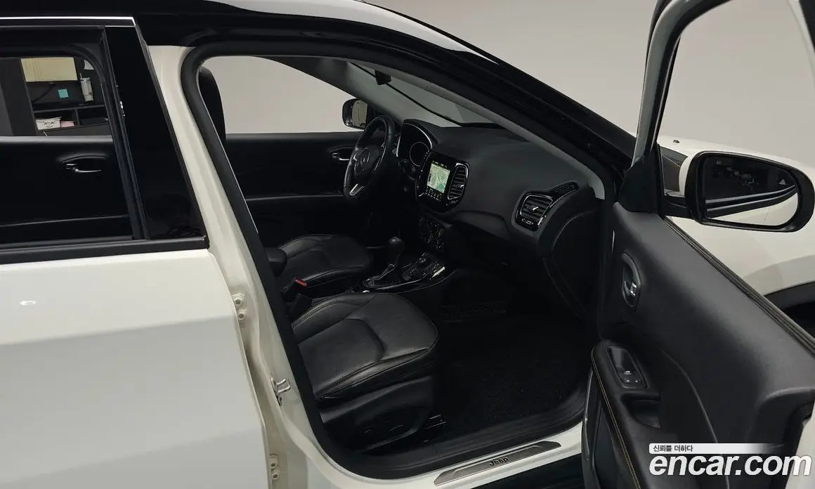 Jeep Compass 2019 2.4 автомат (гидро), фото 16