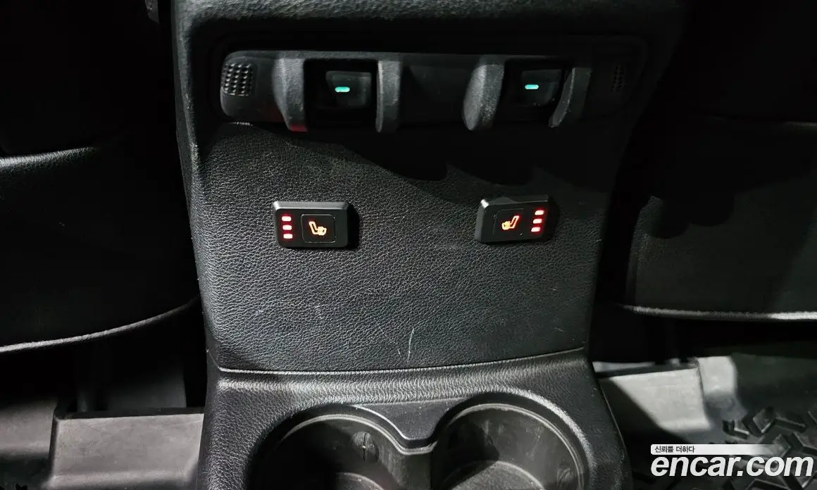 Jeep Wrangler 2011 2.8 автомат (гидро), фото 12 Jeep Wrangler 2011 2.8 автомат (гидро), фото 12