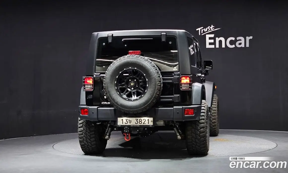 Jeep Wrangler 2011 2.8 автомат (гидро), фото 4 Jeep Wrangler 2011 2.8 автомат (гидро), фото 4