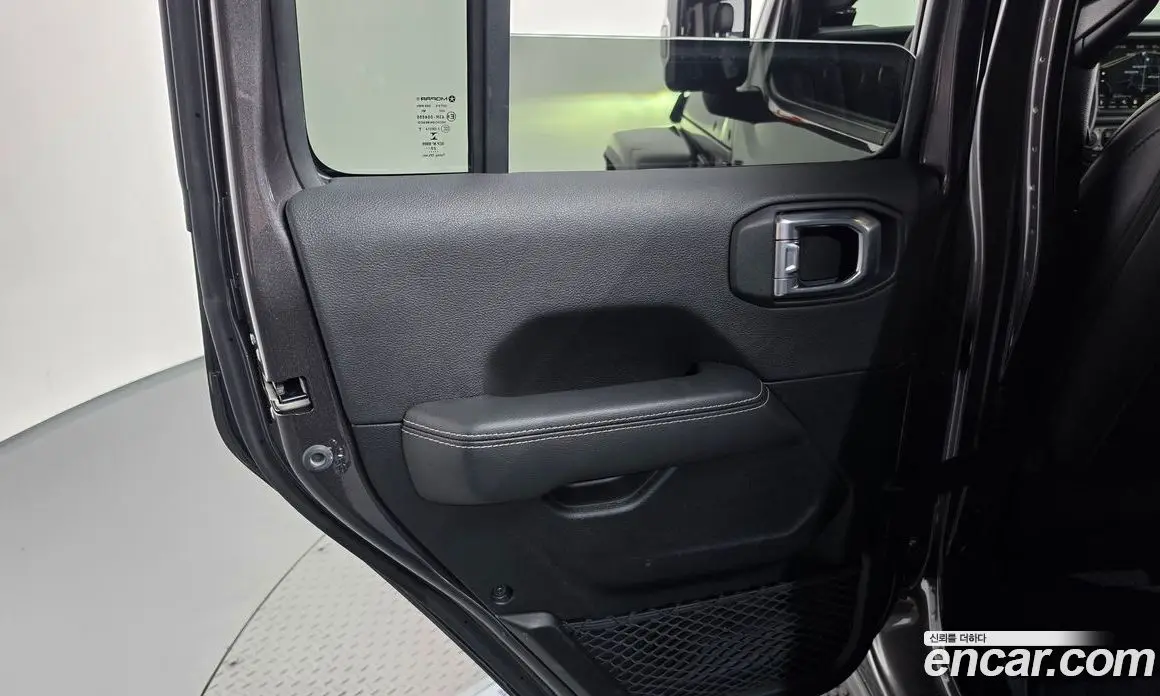 Jeep Wrangler 2021 2.0 автомат (гидро), фото 15