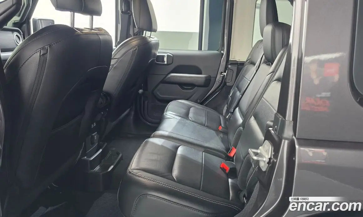 Jeep Wrangler 2021 2.0 автомат (гидро), фото 17