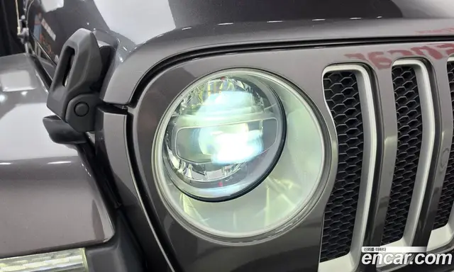 Jeep Wrangler 2021 2.0 автомат (гидро), миниатюра 8