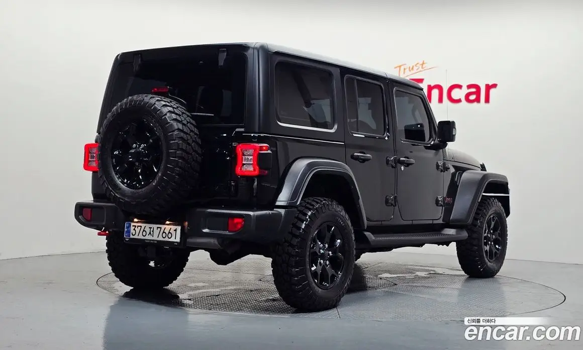 Jeep Wrangler 2023 2.0 автомат (гидро), фото 2 Jeep Wrangler 2023 2.0 автомат (гидро), фото 2