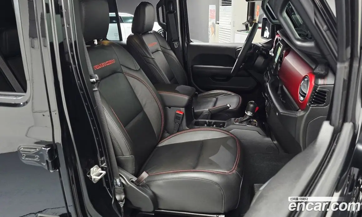Jeep Wrangler 2023 2.0 автомат (гидро), фото 16 Jeep Wrangler 2023 2.0 автомат (гидро), фото 16