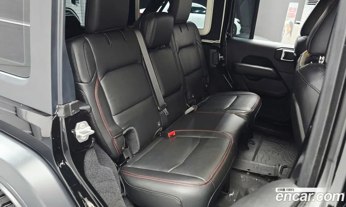 Jeep Wrangler 2023 2.0 автомат (гидро), фото 17 Jeep Wrangler 2023 2.0 автомат (гидро), фото 17