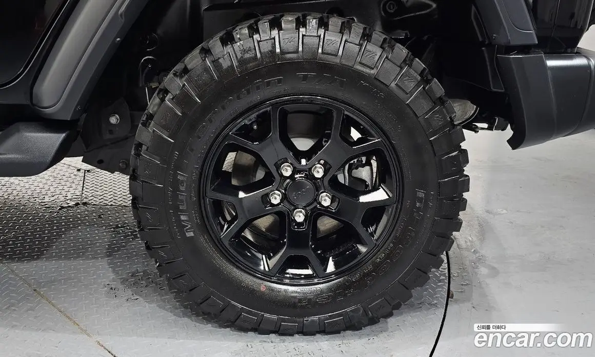Jeep Wrangler 2023 2.0 автомат (гидро), фото 7 Jeep Wrangler 2023 2.0 автомат (гидро), фото 7