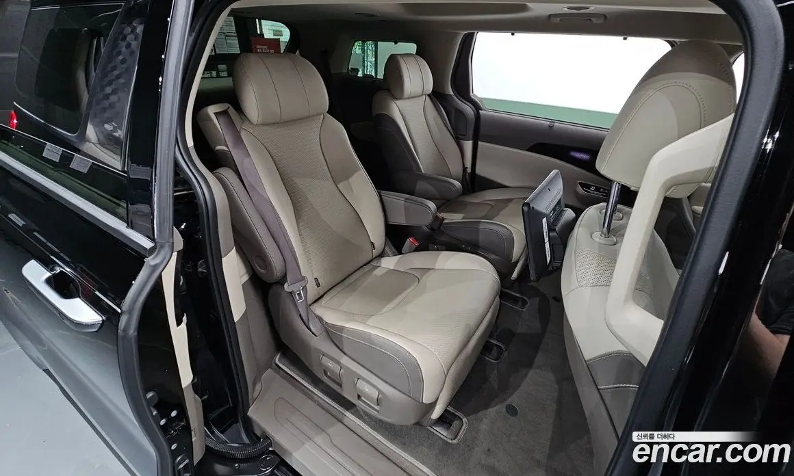 Kia Carnival 2022 3.5 автомат (гидро), фото 18