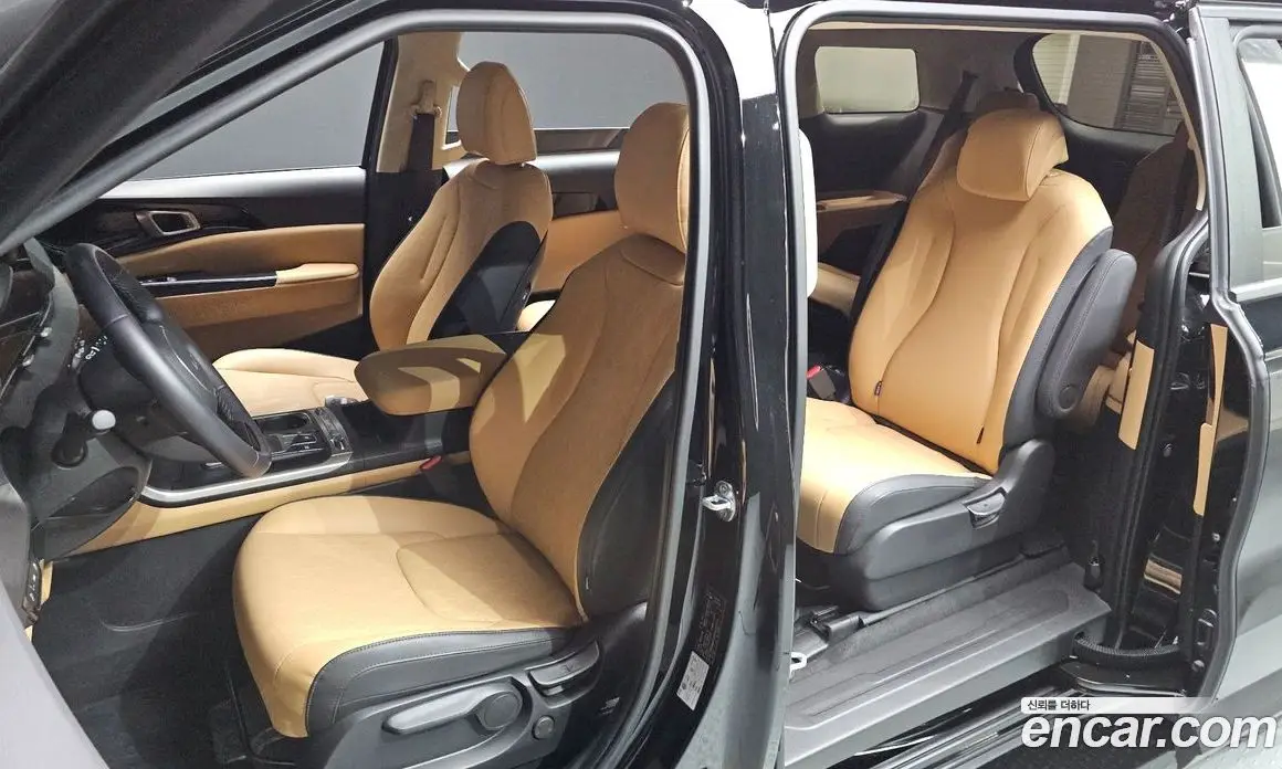 Kia Carnival 2023 2.2 автомат (гидро), фото 16 Kia Carnival 2023 2.2 автомат (гидро), фото 16