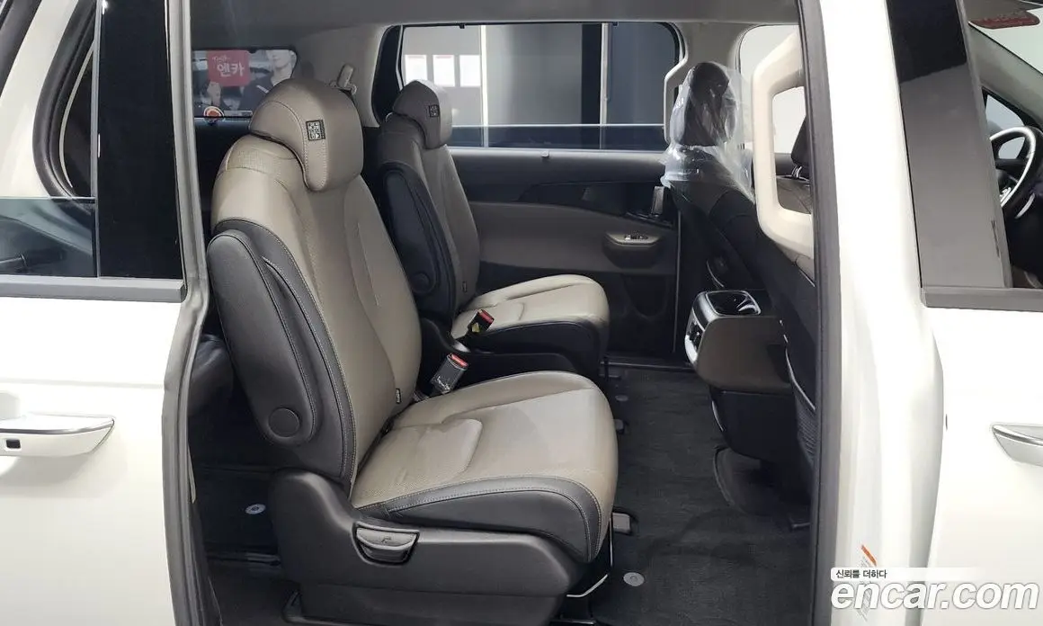 Kia Carnival 2024 3.5 автомат (гидро), фото 15
