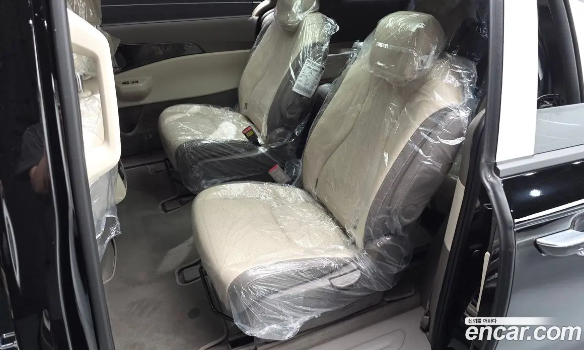 Kia Carnival 2025 2.2 автомат (гидро), фото 12 Kia Carnival 2025 2.2 автомат (гидро), фото 12