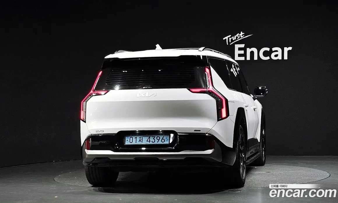 Kia EV9 2024 0.2 автомат (гидро), фото 3