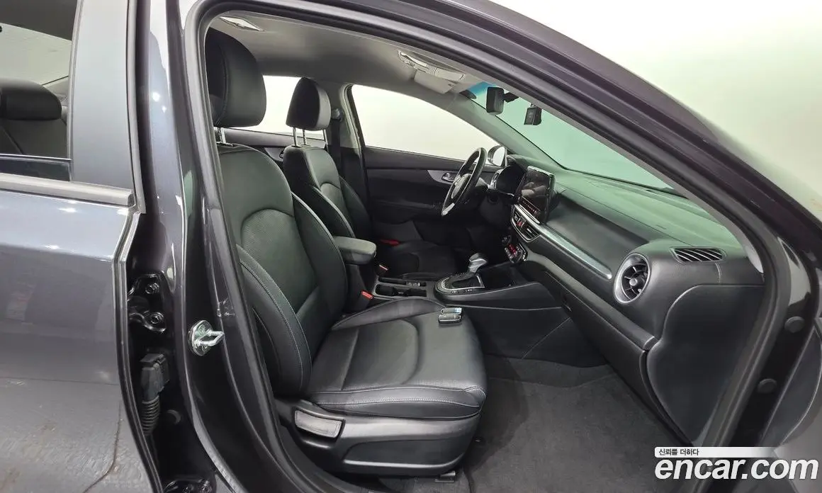 Kia K3 2022 1.6 автомат (гидро), фото 16 Kia K3 2022 1.6 автомат (гидро), фото 16