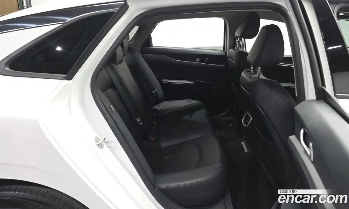 Kia K5 (Optima) 2023 2.0 автомат (гидро), фото 18 Kia K5 (Optima) 2023 2.0 автомат (гидро), фото 18