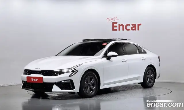 Kia K5 (Optima), 2025, 13 877 км