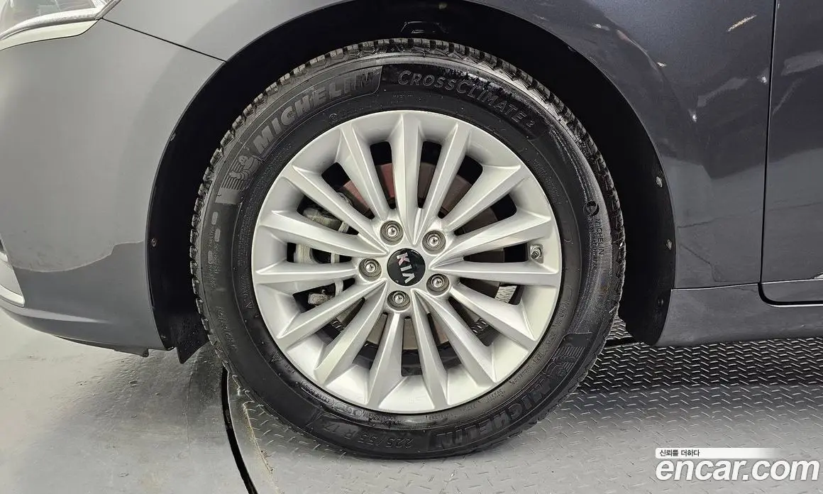 Kia K7 2018 2.4 автомат (гидро), фото 5 Kia K7 2018 2.4 автомат (гидро), фото 5