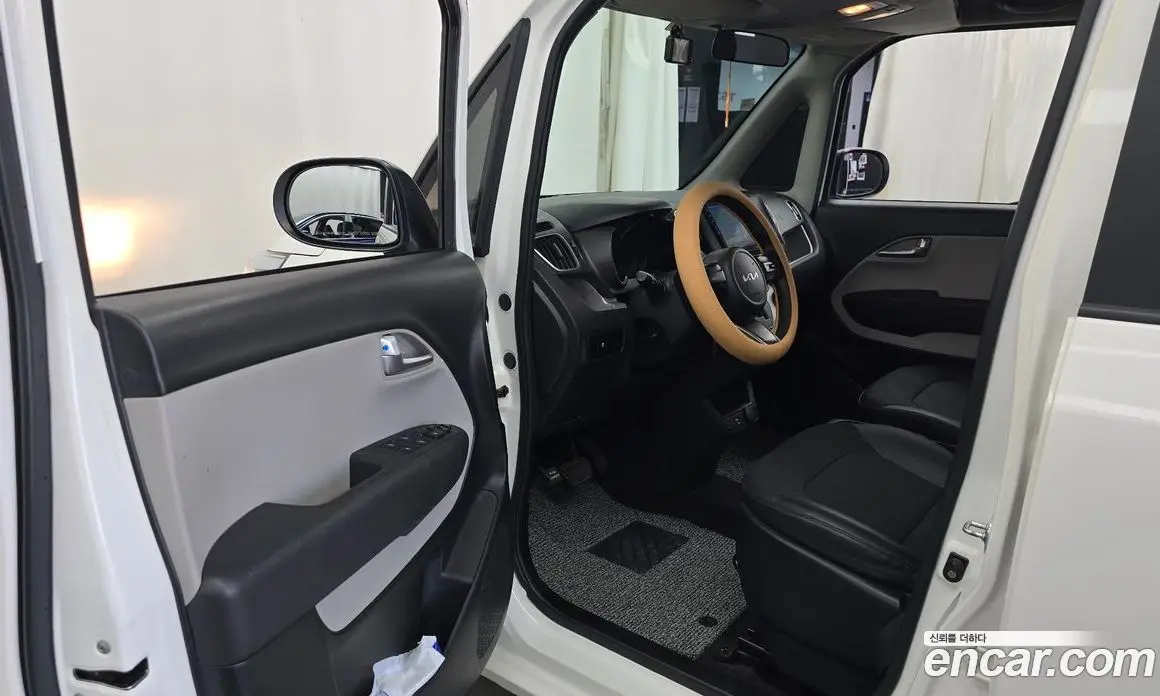Kia Ray 2022 1.0 автомат (гидро), фото 13