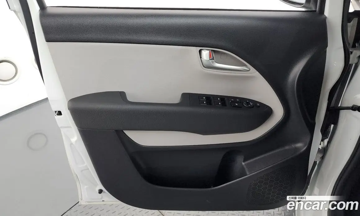 Kia Ray 2024 1.0 автомат (гидро), фото 14