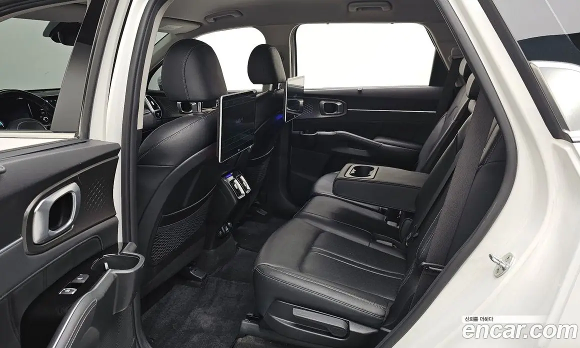 Kia Sorento 2021 2.2 автомат (гидро), фото 16 Kia Sorento 2021 2.2 автомат (гидро), фото 16