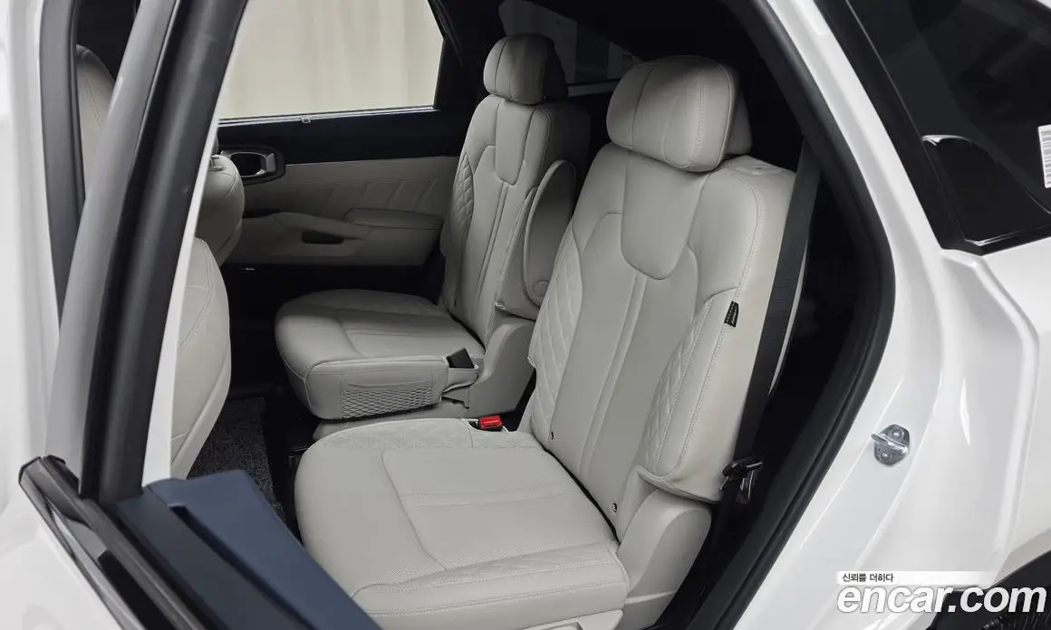 Kia Sorento 2024 1.6 автомат (гидро), фото 18 Kia Sorento 2024 1.6 автомат (гидро), фото 18
