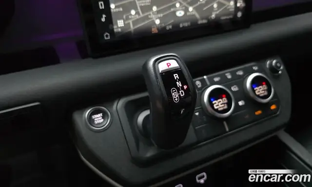 Land Rover Defender 2021 2.0 автомат (гидро), миниатюра 12