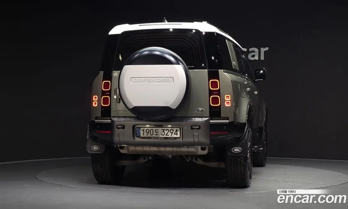 Land Rover Defender 2021 2.0 автомат (гидро), фото 4 Land Rover Defender 2021 2.0 автомат (гидро), фото 4