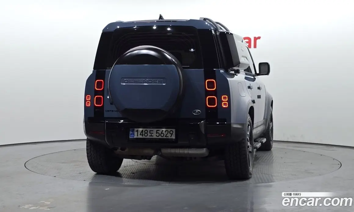 Land Rover Defender 2023 3.0 автомат (гидро), фото 4 Land Rover Defender 2023 3.0 автомат (гидро), фото 4