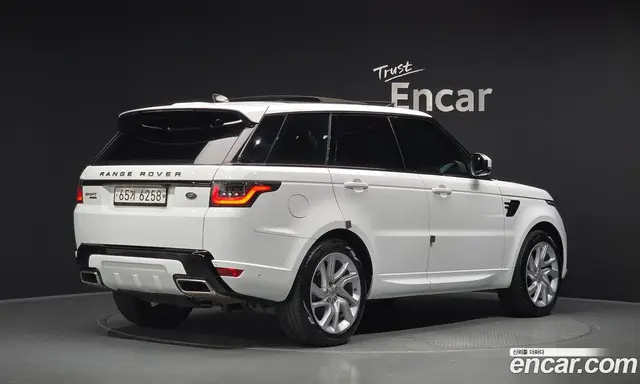 Land Rover Range Rover Sport, 2018, 120 820 км