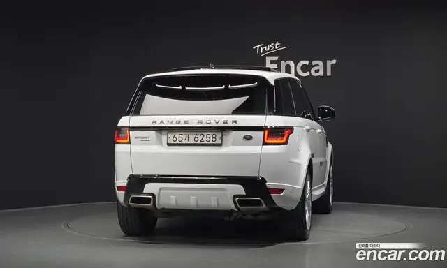 Land Rover Range Rover Sport 2018 3.0 автомат (гидро), миниатюра 3