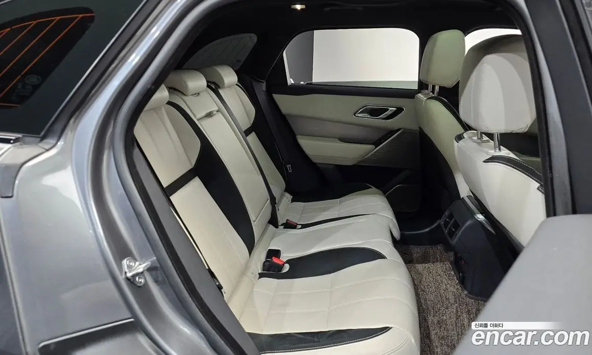 Land Rover Range Rover Velar 2018 2.0 автомат (гидро), фото 17 Land Rover Range Rover Velar 2018 2.0 автомат (гидро), фото 17