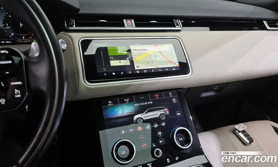 Land Rover Range Rover Velar 2018 2.0 автомат (гидро), фото 18 Land Rover Range Rover Velar 2018 2.0 автомат (гидро), фото 18